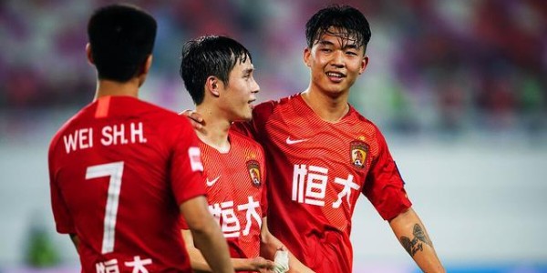  尤文青训瑰宝闪耀赛场，17岁小将首秀造三球助球队逆转  