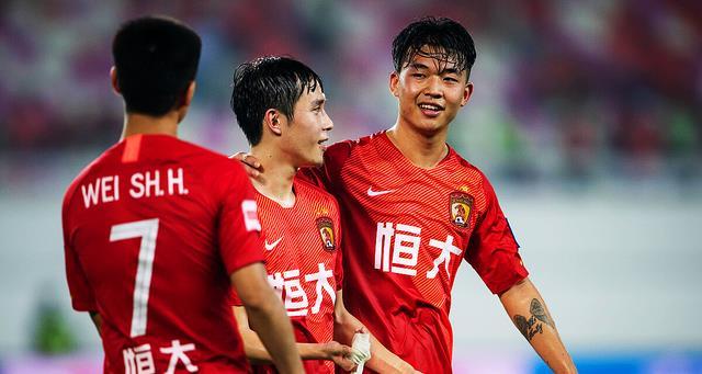  尤文青训瑰宝闪耀赛场，17岁小将首秀造三球助球队逆转  